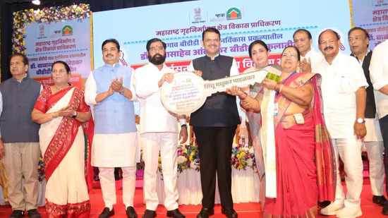 MHADA Hands Over 864 Flats to Tenants Under Naigaon BDD Chawl Redevelopment